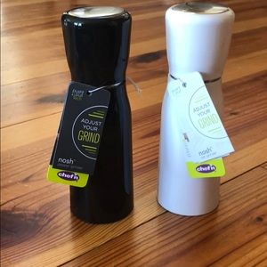 Salt & pepper grinder